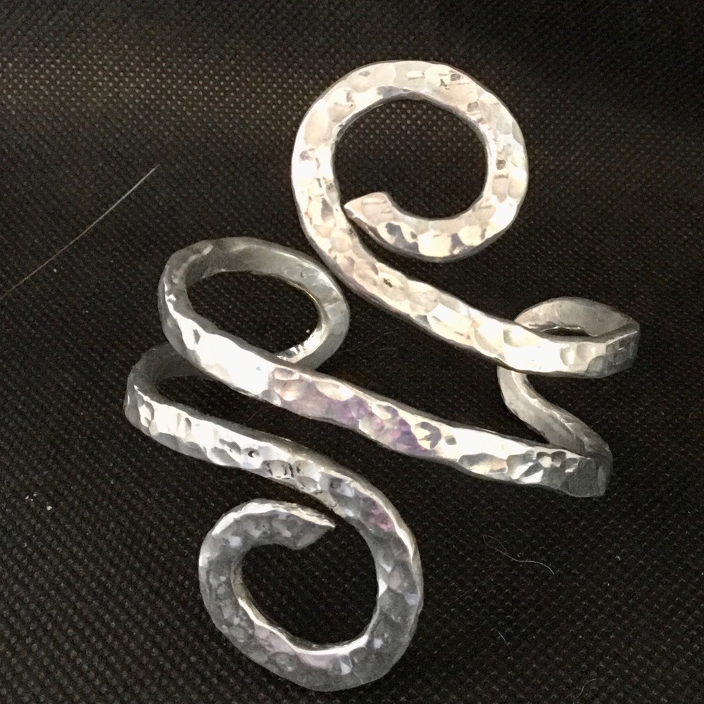 Aluminum Cuff, lightweight, non-tarnishing - Picture 1 of 5